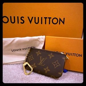 Louis Vuitton Monogram Key Pouch - BRAND NEW